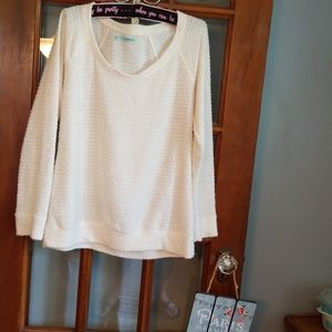 😍 3/$20🤩🤩 Cream sweater